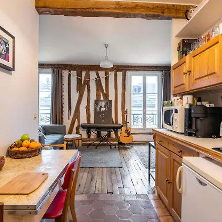 Bright 40m With Old World Charm In